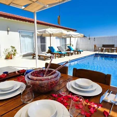 Uzumlu Village 2 Bedroom - 5530 Kalkan
